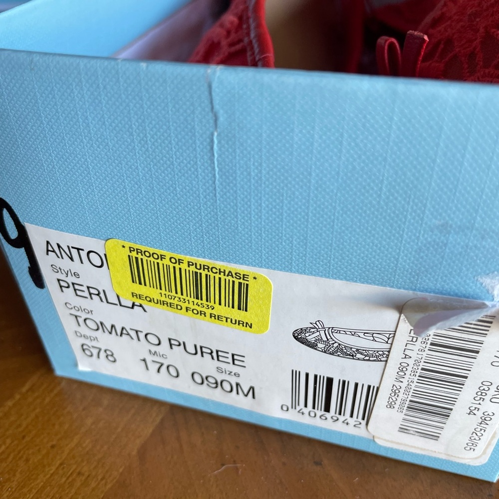 ❤️Red Lace Antonio Milano Flats Size 9 ❤️ - Picture 8 of 9